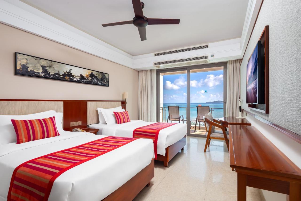 Sanya Seacube Holiday Hotel Bagian luar foto