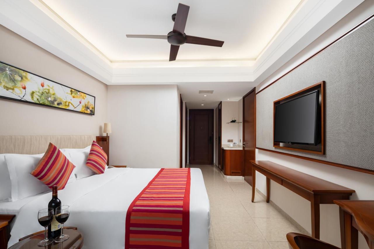 Sanya Seacube Holiday Hotel Bagian luar foto