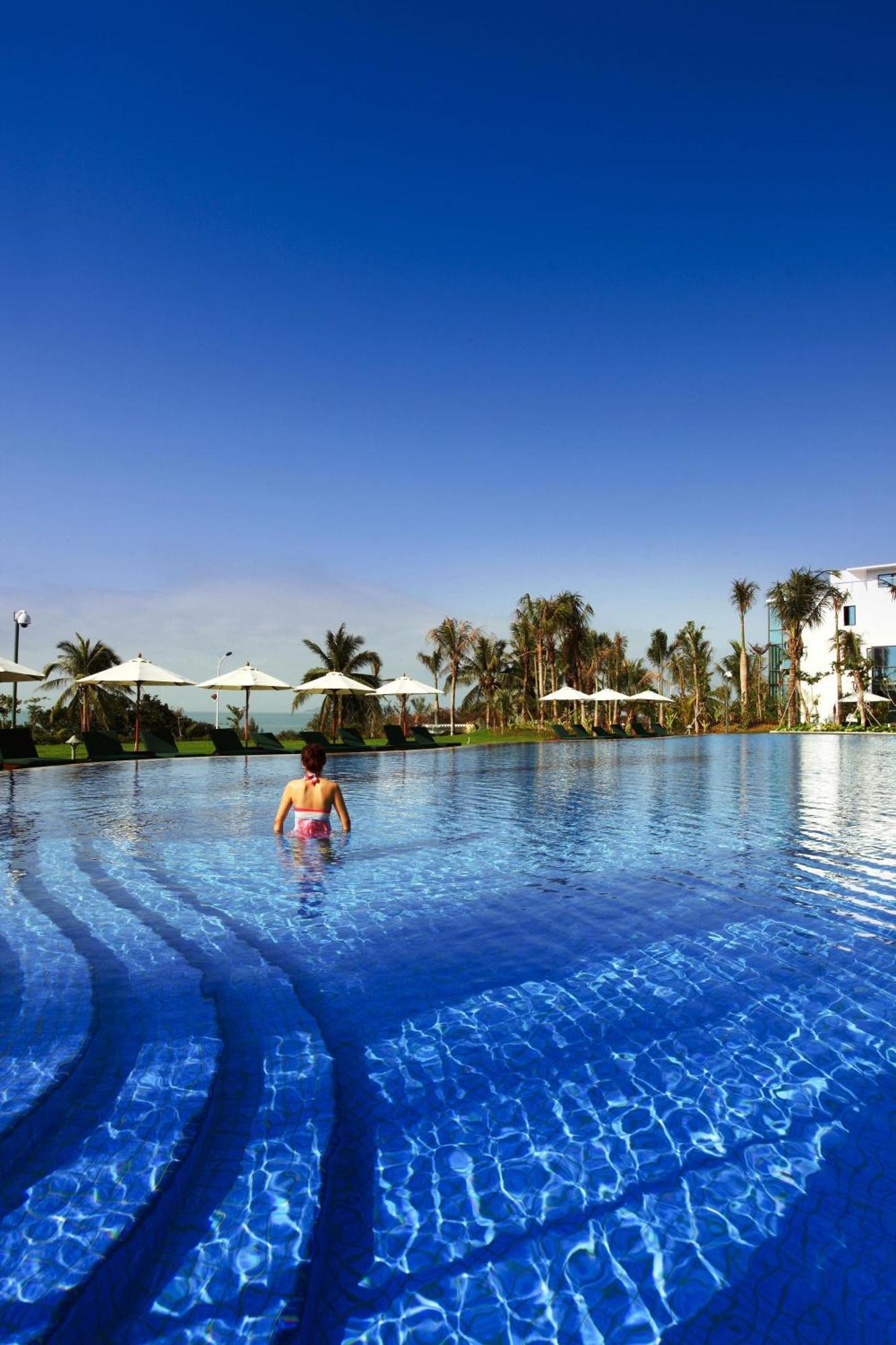 Sanya Seacube Holiday Hotel Bagian luar foto