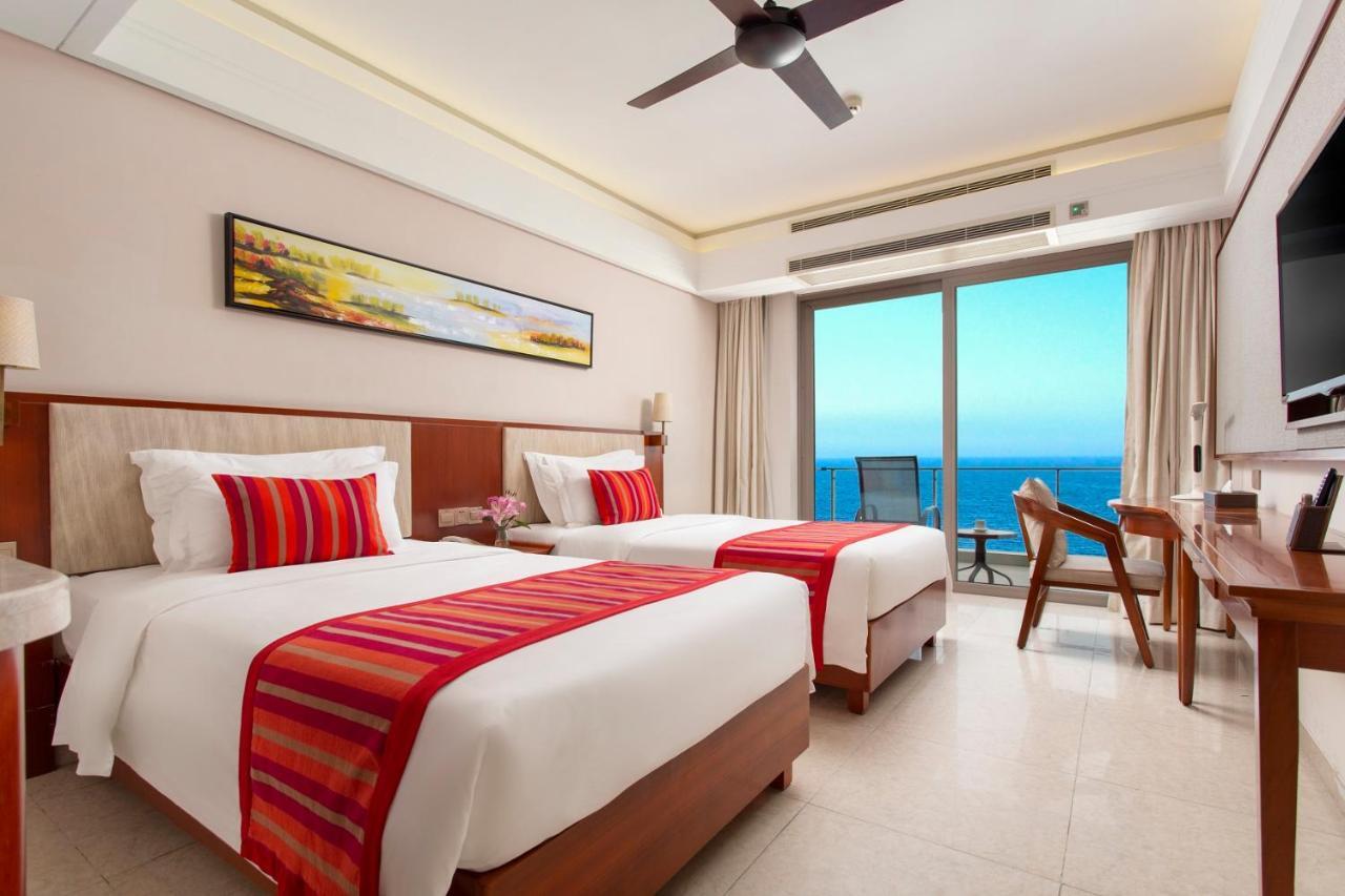 Sanya Seacube Holiday Hotel Bagian luar foto